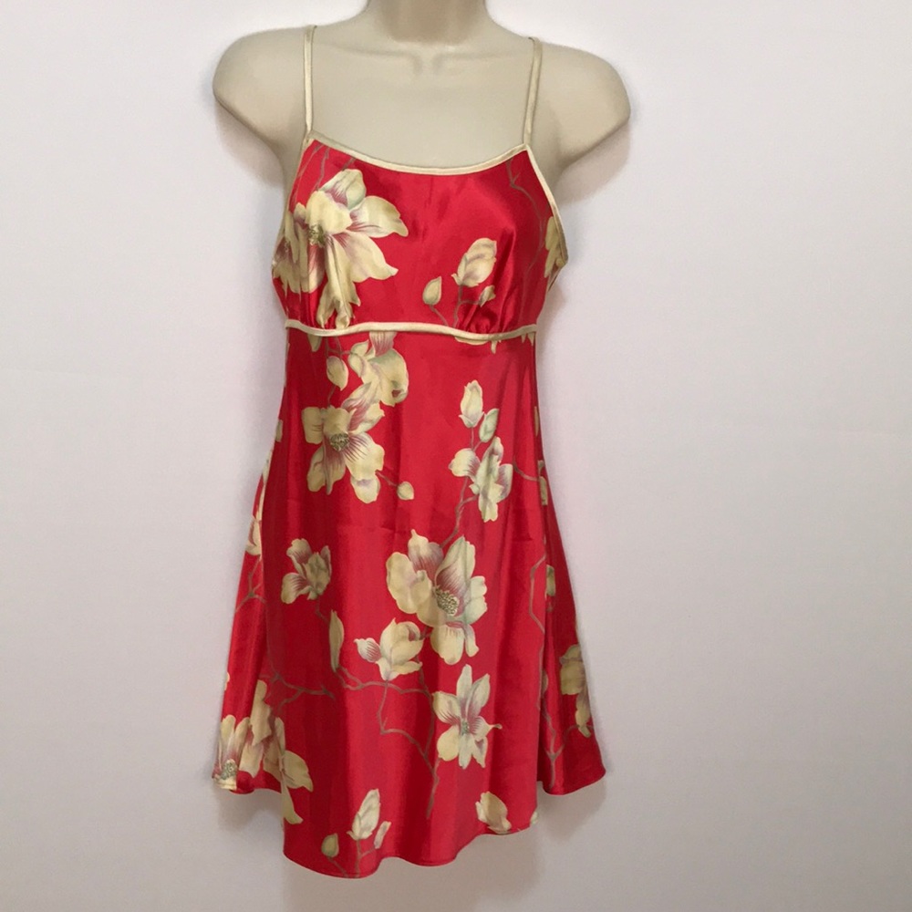 Red and cream floral nightgown short baby doll S